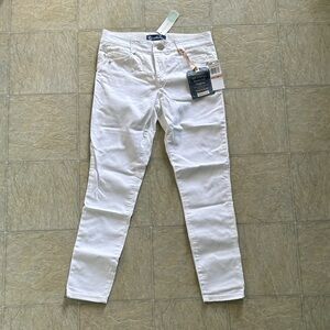 Democracy Women's White Skinny Jeans